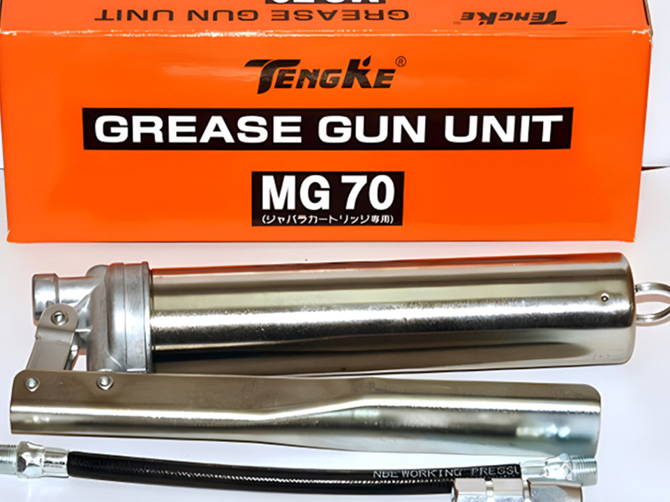 MG70 grease gun