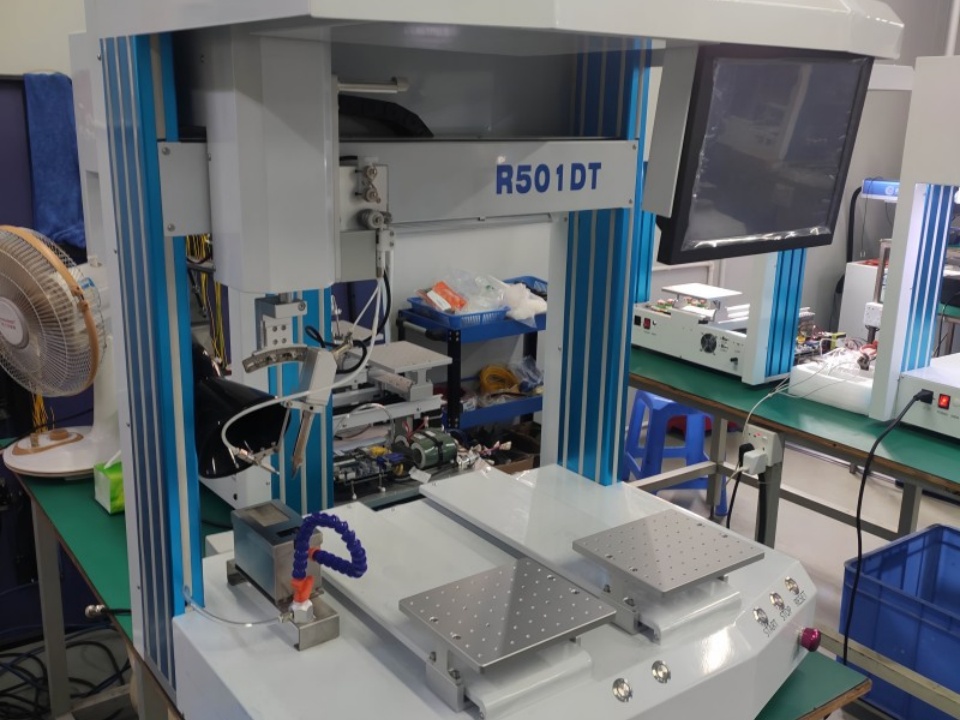 R501DT sodering robot