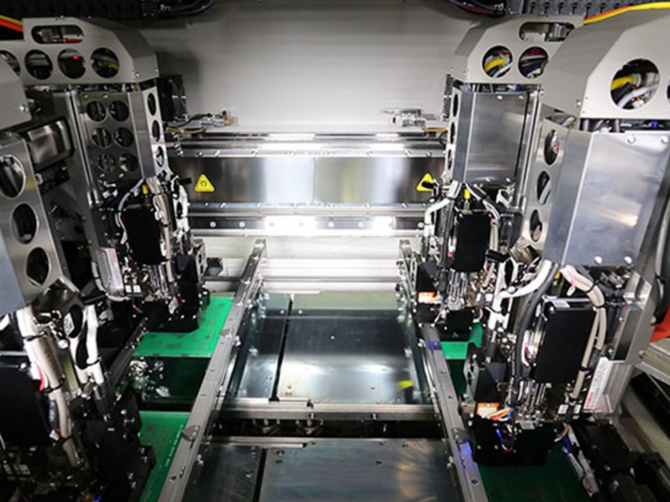 Yamaha YSM40R pick and place machine