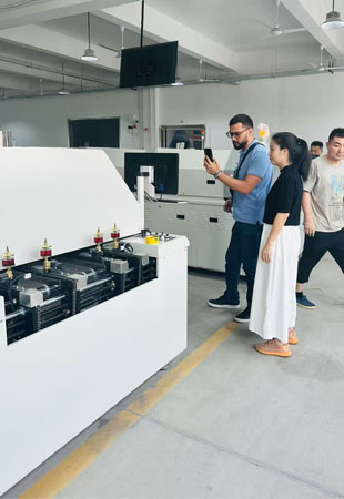 Pick and Place Machines Factory